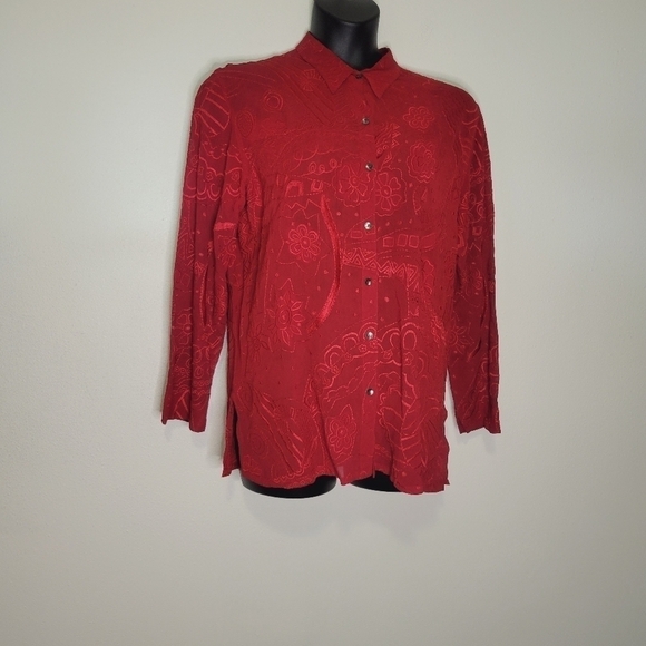 Chico's Tops - Chicos designs size 2 us large red semi sheer top w/embroidery